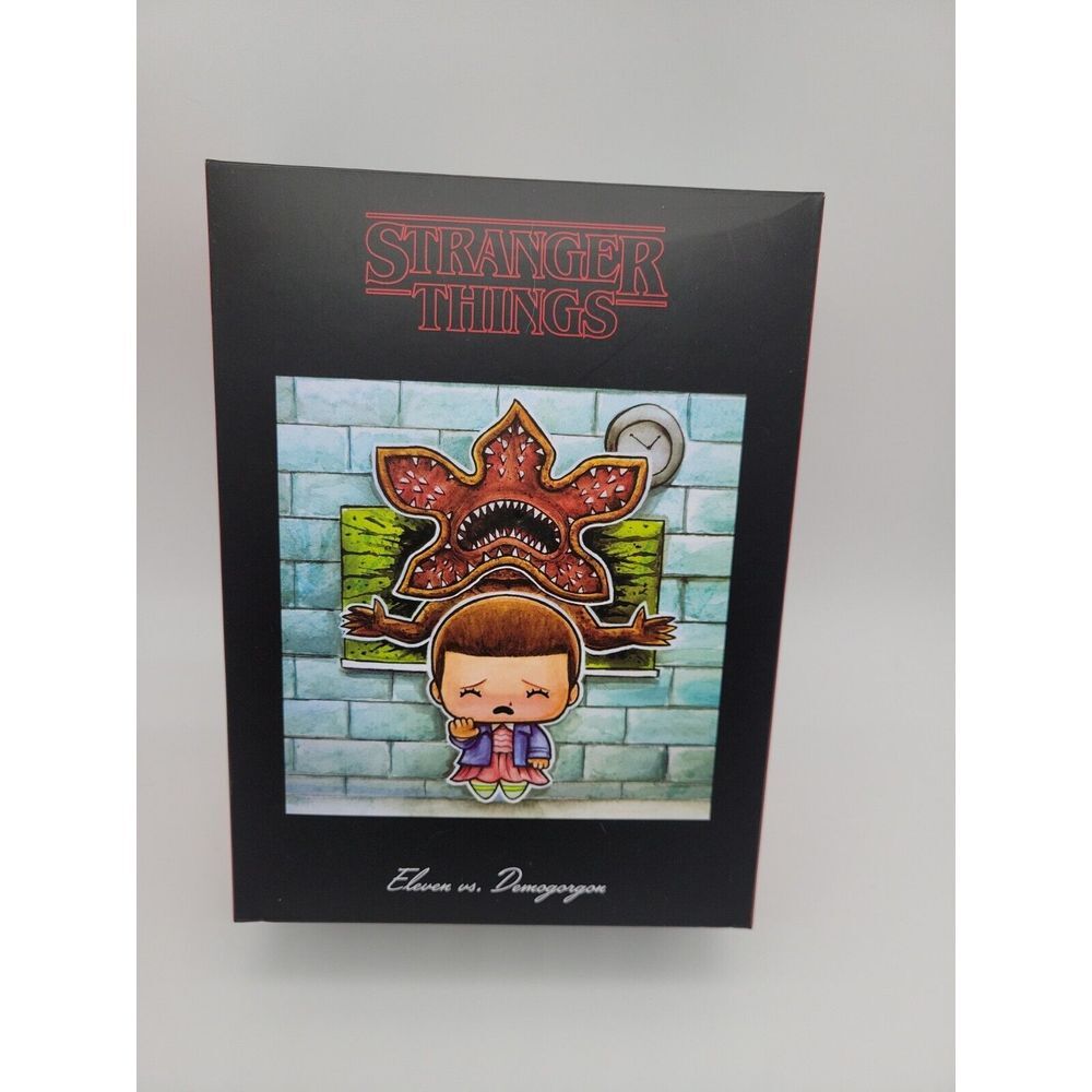 Stranger Things Eleven vs Demogorgon Figure Loot Crate SuperEmoFriends Exclusive